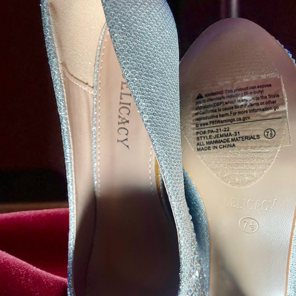 Delicacy Sparkling Silver Heels Size 7.5 - Picture 6 of 7